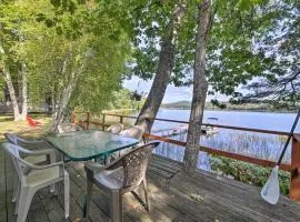 Quiet and Lovely Lakefront Cottage for Families!