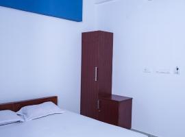 Hotel THEKKUMPURAM RESIDENCY，位于Kondotti的酒店