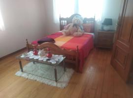 Room in Guest room - Rural house faluche chantada - Double room，位于钱塔达的酒店