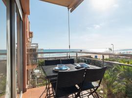 Ocean view apartment renovated，位于加瓦的酒店