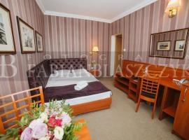 HOTEL EUROPEJSKI，位于尼萨的酒店