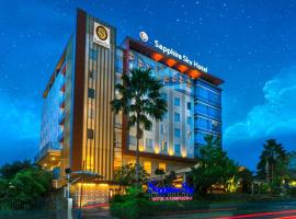 Sapphire Sky Hotel & Conference，位于塞尔蓬的酒店