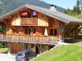 Le Grossglockner，位于莱孔塔米讷蒙茹瓦泰勒芭比滑雪缆车附近的酒店