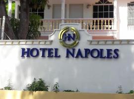 Hotel Napoles，位于巴拉奥纳省圣克鲁斯的酒店
