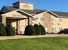 Okoboji Inn & Suites，位于Milford的酒店