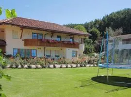 Apartment in Naz-Sciaves with garden