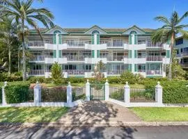 Costa Royale Beachfront Apartment