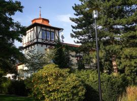 Spa Apartments Theresia，位于Dubí的酒店
