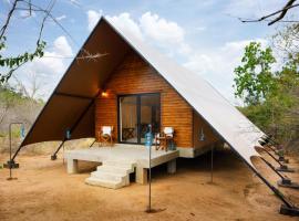 Makini Bush Camp, Yala，位于雅拉的豪华帐篷