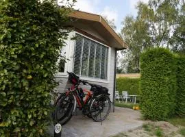 Chalet Esdoorn in Putten, Gezellig en Luxe gerenoveerd