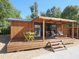 Les Lodges Chalets by Le Marintan，位于圣米歇尔德莫里耶讷的酒店