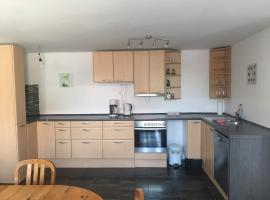 Moderne Wohnung mit 74 m² Wohnfläche，位于Frauenhofen的酒店