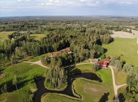 Klajumi Countryside Cottages & Nature retreat，位于Kaplava的宠物友好酒店