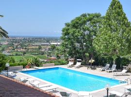 Villa Emeliarco，位于卡帕乔-帕埃斯图姆的酒店