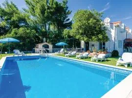 Beautiful Home In Mocici With 4 Bedrooms, Private Swimming Pool And Outdoor Swimming Pool