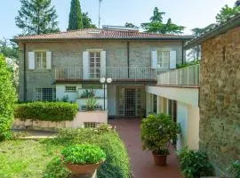 Amazing Home In Rimini With 6 Bedrooms And Wifi