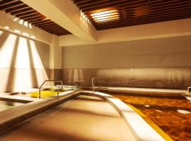 HOTEL SANSUI NAHA Ryukyu Onsen Naminoue-No-Yu，位于那霸的酒店