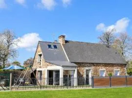 3 Bedroom Amazing Home In La Hague