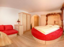 Bed & Breakfast Landhaus Strasser，位于瑟尔的度假短租房