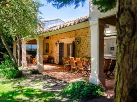 El huerto de Candeleda，位于坎德莱达的酒店