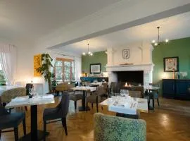 Logis Hotel Le Blason de Provence