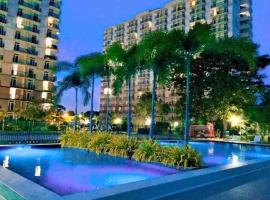 Lovely Studio Type Condo - fully furnished，位于麦克坦的酒店