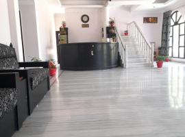 HOTEL KHAJURAHOINN，位于克久拉霍的酒店