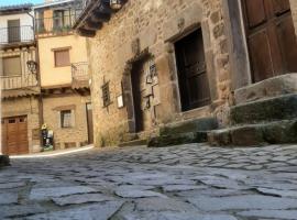 La posada del Tio camuñas posada San martin，位于莫加拉斯的酒店