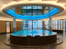 Coin d'Aubrac Hôtel Restaurant SPA de luxe，位于绍德艾格的酒店
