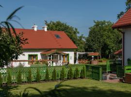 Zielony Domek w Nartach - Mazury，位于纳尔提的家庭/亲子酒店