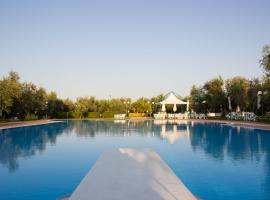 Giardino Degli Ulivi Resort Masseria，位于玛格丽塔萨沃亚的酒店