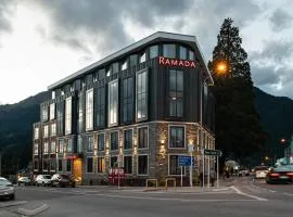 Ramada Queenstown Central