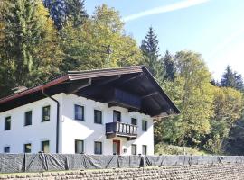 holiday home Grünbacher, Kössen，位于克森的酒店