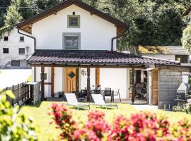 holiday home, Strass im Zillertal，位于齐勒谷地施特拉斯的度假短租房