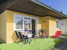 Bungalow in St Kanzian am Klopeler See with garden，位于Unternarrach的别墅