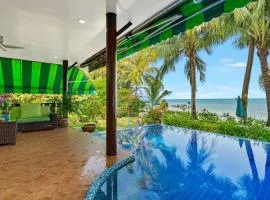 3 bedrooms villa at Tambon Mae Nam 30 m away from the beach with sea view private pool and enclosed garden