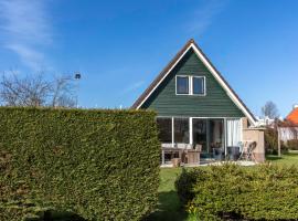 Bungalow 6 op Recreatiepark De Wielen，位于荷属圣马丁的酒店