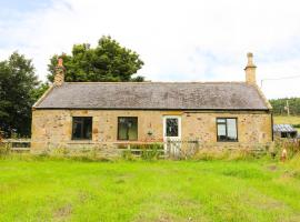 Flodden Edge Farm Cottage，位于Crookham的带停车场的酒店