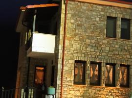Guesthouse Petrino，位于Pezoúla的酒店