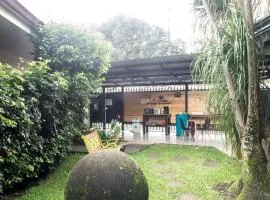 Terida Airport B&B