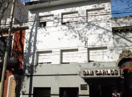 圣卡洛斯酒店，位于布宜诺斯艾利斯Balvanera的酒店