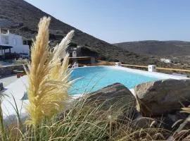 3 Paros *All Season* Villas