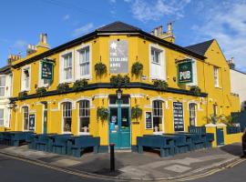 The Stirling Arms Pub & Rooms，位于布莱顿霍夫霍夫博物馆及艺术画廊附近的酒店