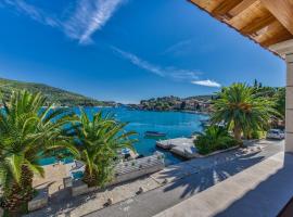 Adria House Dubrovnik by the sea，位于扎通的酒店