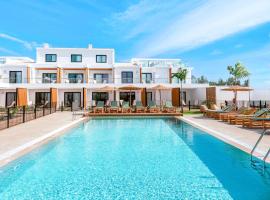 Shambhala Fuerteventura，位于Parque Holandes的带泳池的酒店