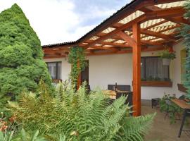 Bungalow with terrace in Harz Mountains，位于Timmenrode的酒店