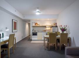 ZEN CITY & SEA Executive 1-BR Suite in Darwin CBD，位于达尔文的酒店