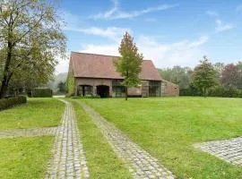 Holiday Home in Beernem with Shared Sauna