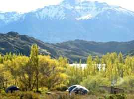 Estancia La Josefina Lago San Martin，位于Lago San Martín的豪华帐篷