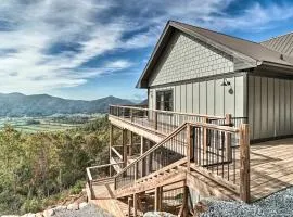 Luxury Rabun Gap Getaway with Soaring Views!